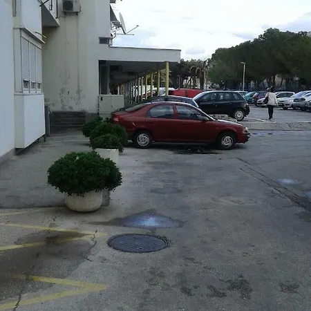 Miki With Parking
